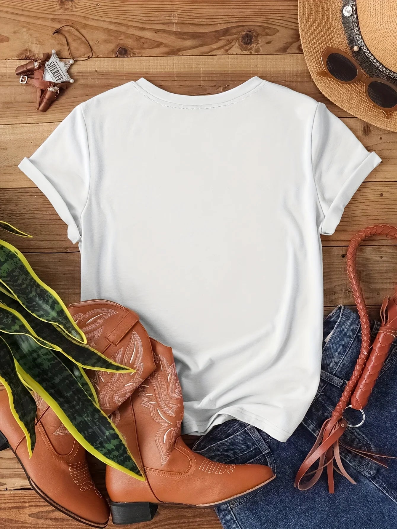 Cat Print Crew Neck T-Shirt.