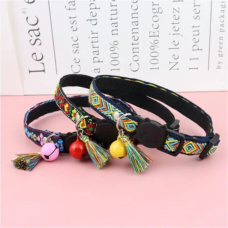 Adjustable cat collar.