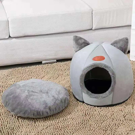 Pet bed with Cat Ears.