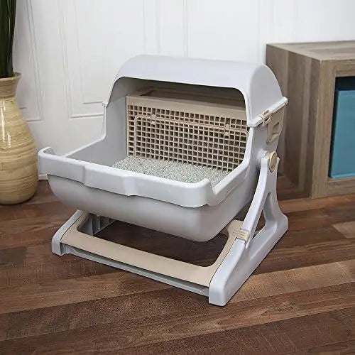 Quick Clean Cat Litter Box.