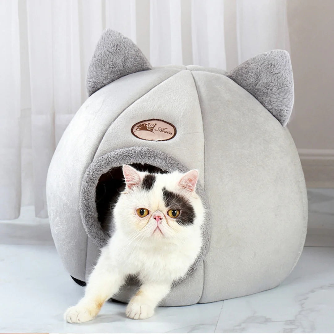 Pet bed with Cat Ears.