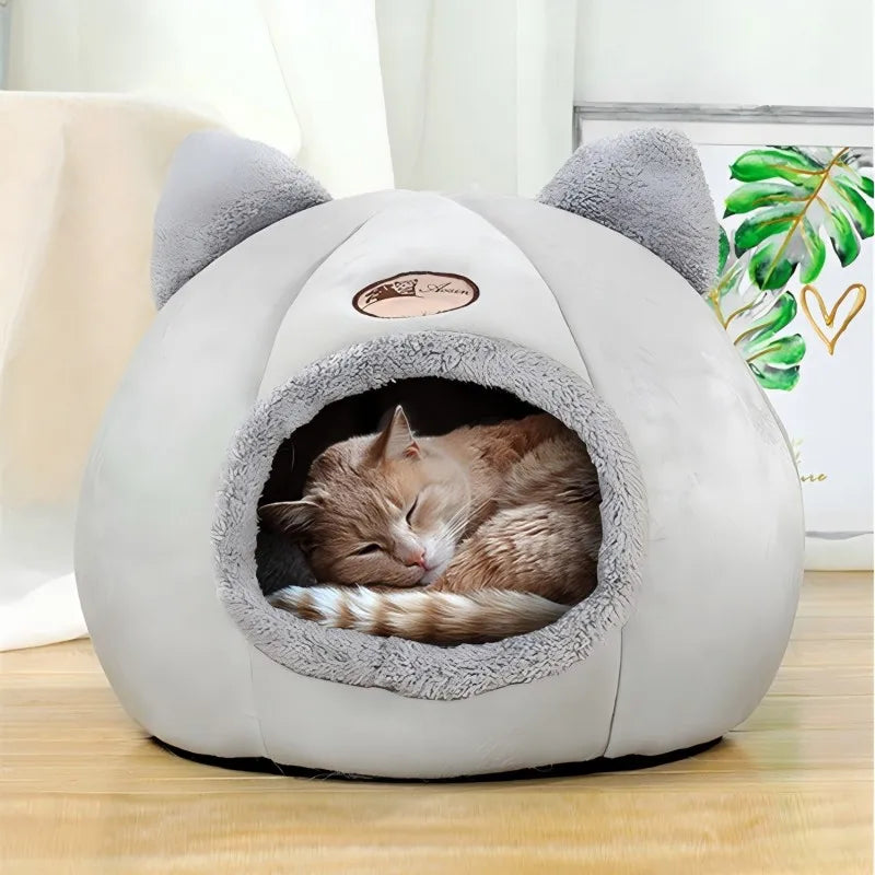 Pet bed with Cat Ears.