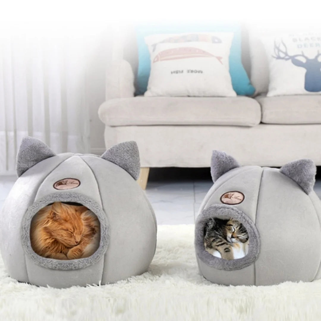 Pet bed with Cat Ears.